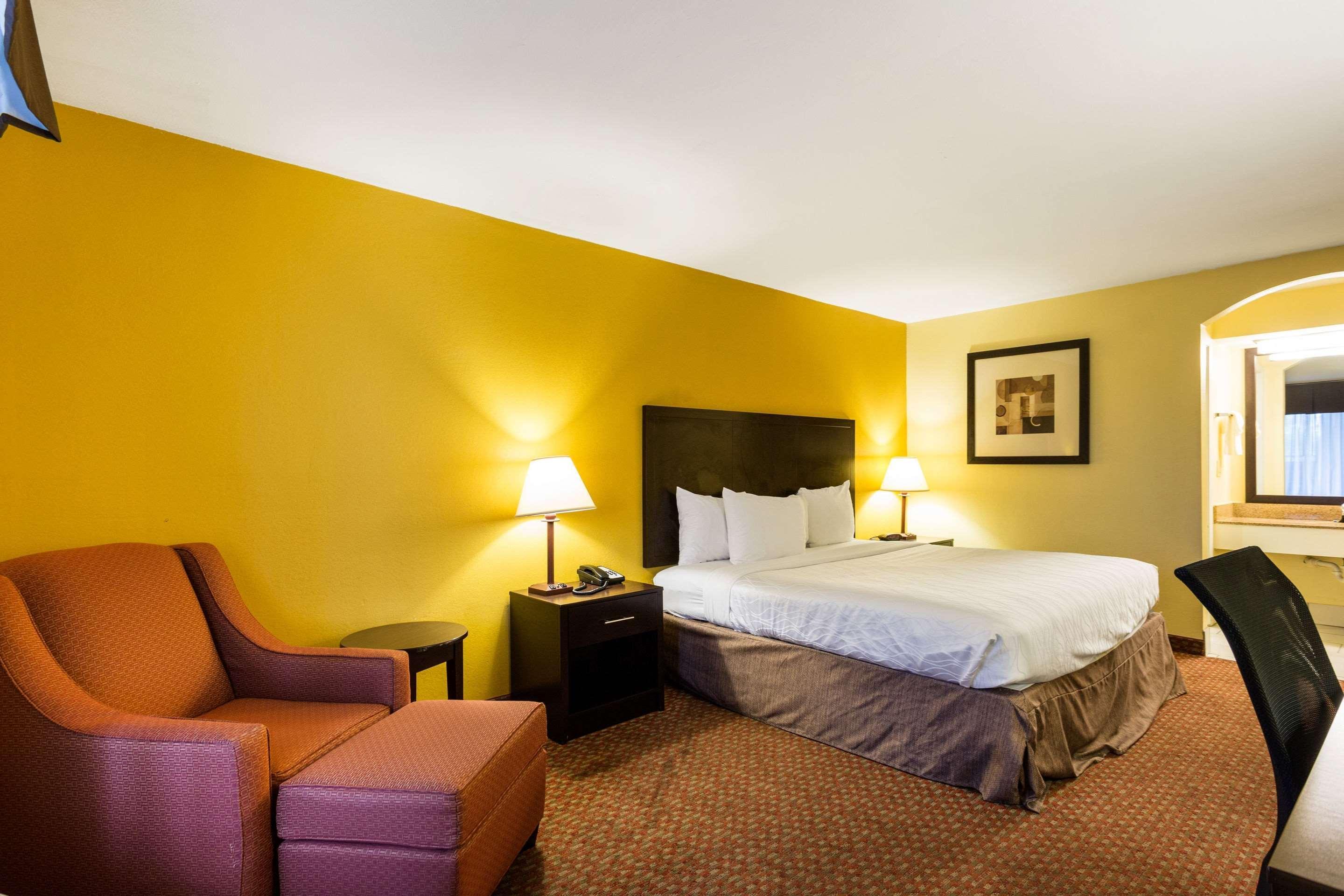 Quality Inn Indianola Eksteriør billede